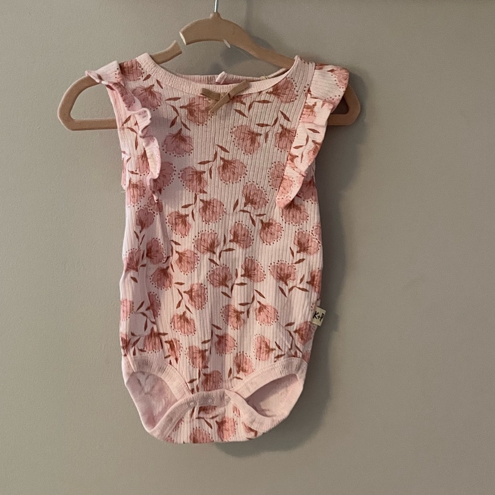 Kit & Pearl floral bodysuit